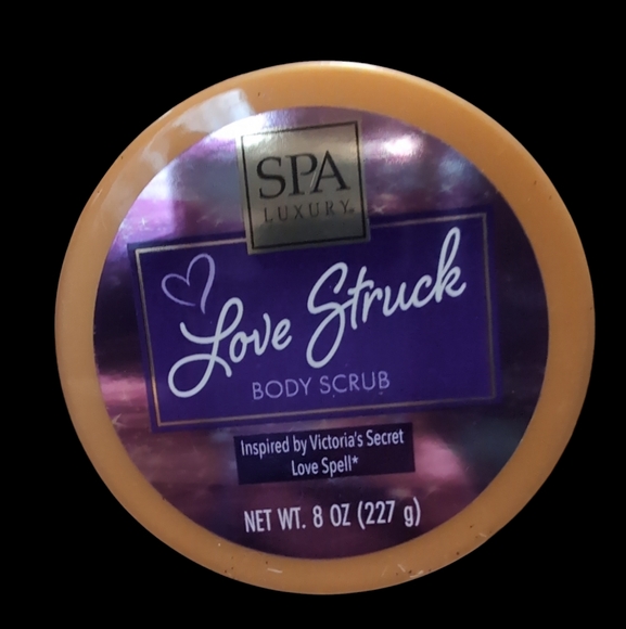 Spa Luxury; Love Struck body scrub - Picture 2 of 3